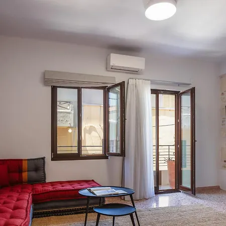 Apartman Chryssi 02, Comfort & Style, Centrally In Rethymno, Close To The